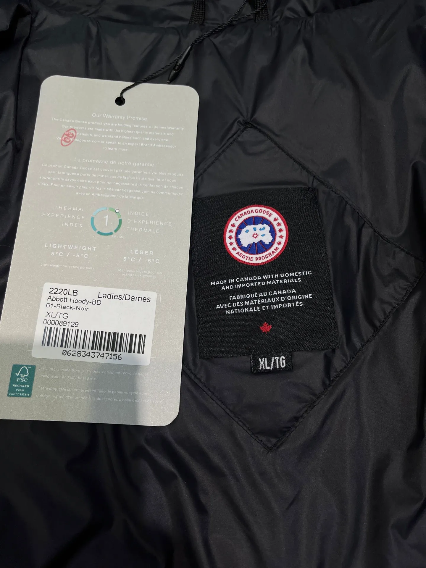 P1100 Highest quality 🌟Canada Goose E62 model 2220LB Abbott Hoody women's short and light down jacket S If you want to do business for a long time, you have to choose the original high-quality goose down for your down jacket. Expensive is not necessarily right, but there is a reason to be expensive. Cheap is not necessarily wrong, but there is a certain risk. Without cost support, there is no quality assurance. Expensive things are good at everything except being expensive; cheap things are good at nothing except being cheap size: s-xl